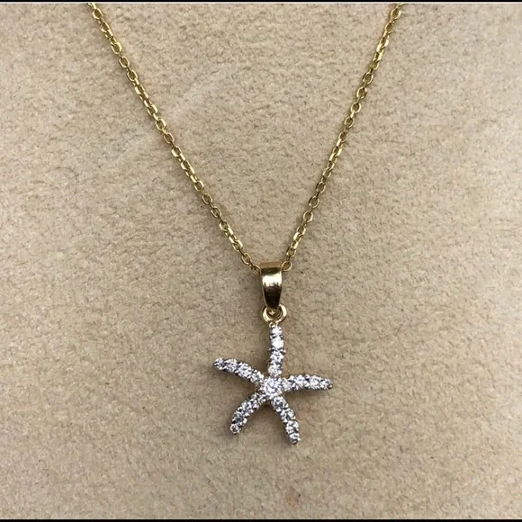 14k gold Genuine Diamond Starfish necklace - Picture 3 of 5